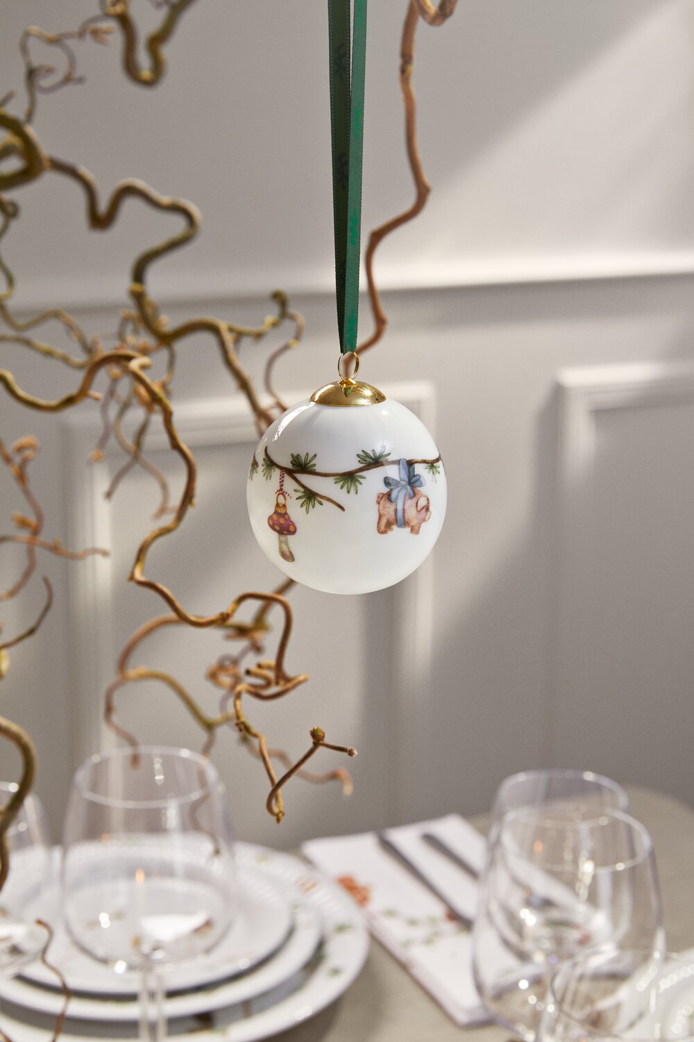 Hammershøi Christmas Kugle 2023, hvid m. deko - Ø6 cm.
